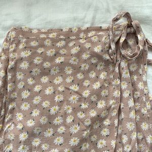 American Eagle Daisy High Low Skirt